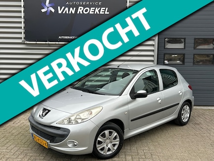Peugeot 206+ 0