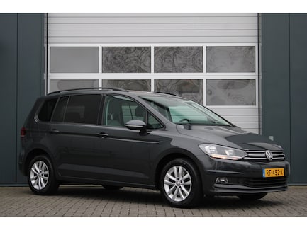 Volkswagen Touran 0