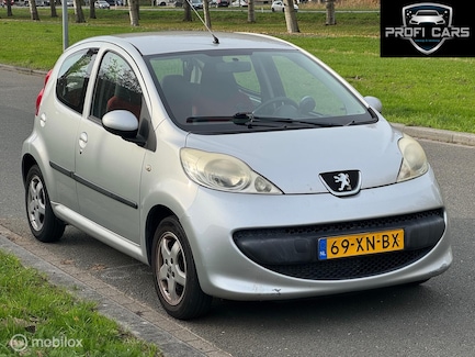 Peugeot 107 0