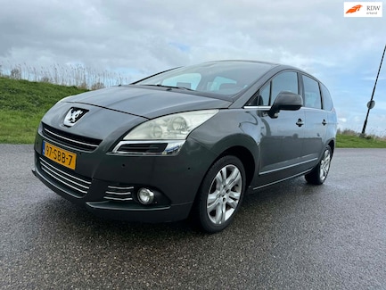 Peugeot 5008 0