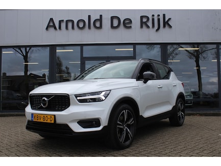 Volvo XC40 0