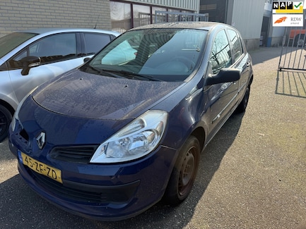 Renault Clio 0