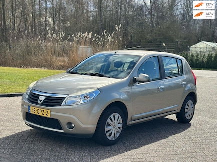Dacia Sandero 0