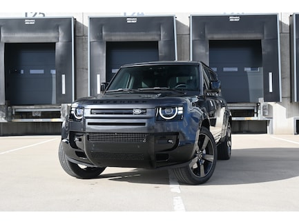 Land Rover Defender 0