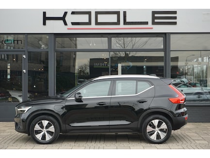 Volvo XC40 0