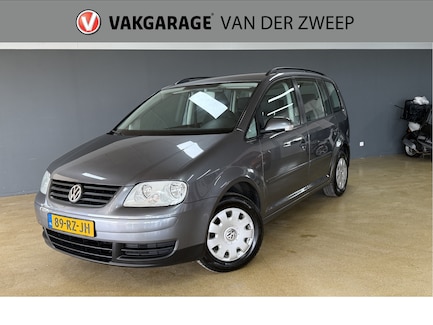 Volkswagen Touran 0