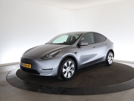 Tesla Model Y 0