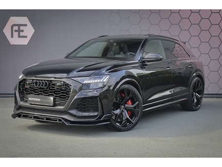 Audi RS Q8 0