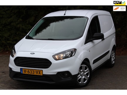 Ford Transit Courier 0