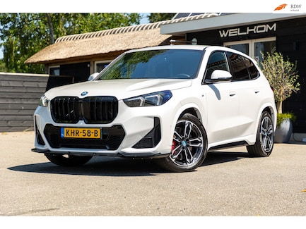 BMW iX1 0