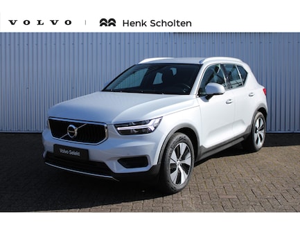 Volvo XC40 0