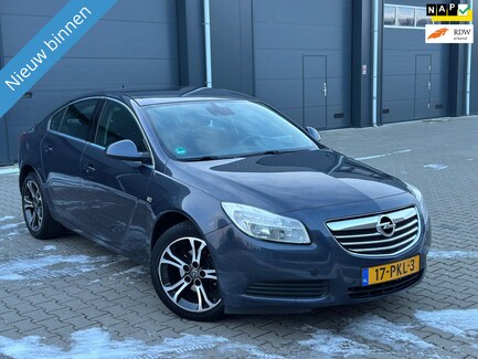 Opel Insignia 0