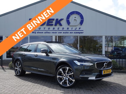 Volvo V90 Cross Country 0