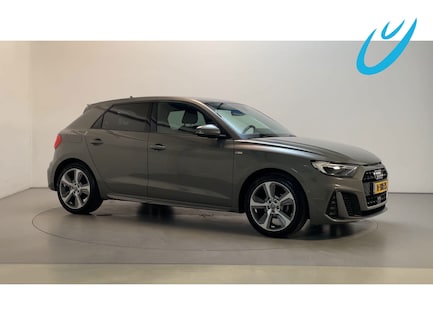 Audi A1 0