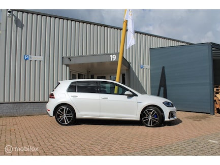 Volkswagen Golf 0