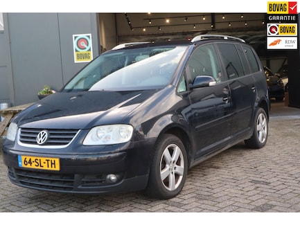 Volkswagen Touran 0