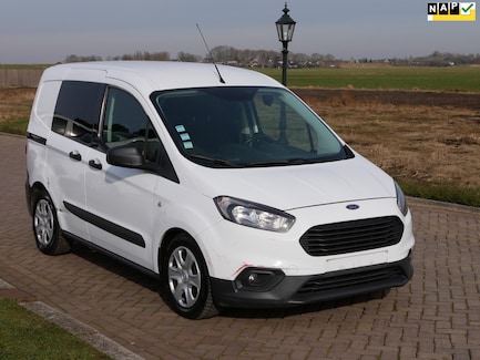 Ford Transit Courier 0