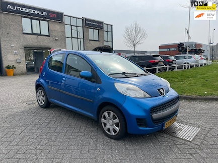 Peugeot 107 0