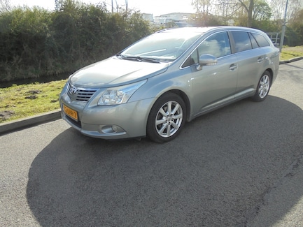 Toyota Avensis 0
