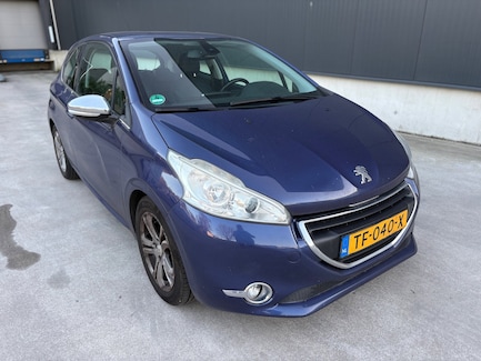 Peugeot 208 0