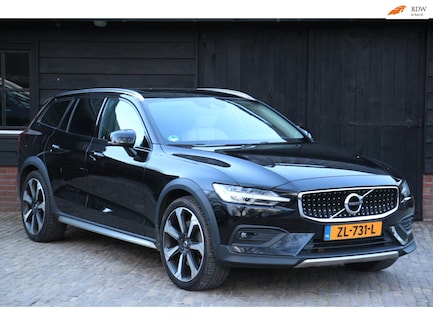 Volvo V60 Cross Country 0