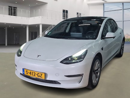 Tesla Model 3 0