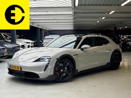 Porsche Taycan Cross Turismo 0
