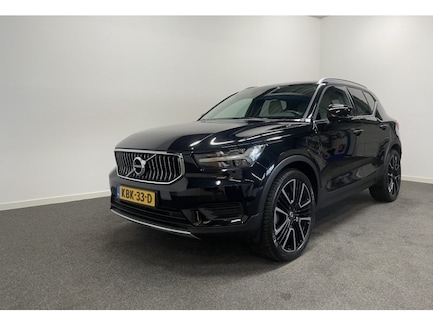 Volvo XC40 0