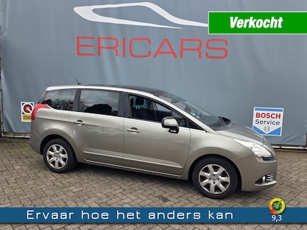 Peugeot 5008 0