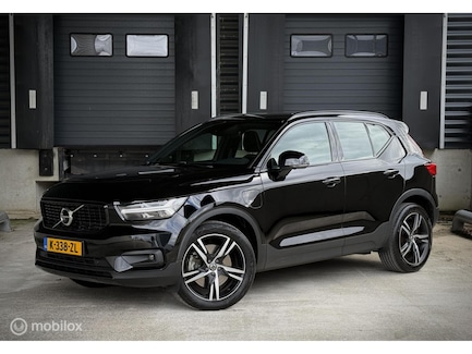 Volvo XC40 0
