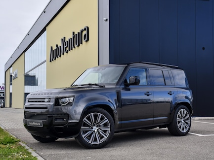 Land Rover Defender 0