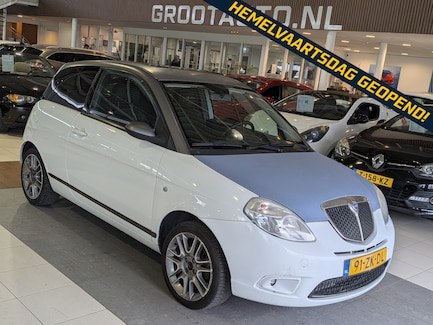 Lancia Ypsilon 0