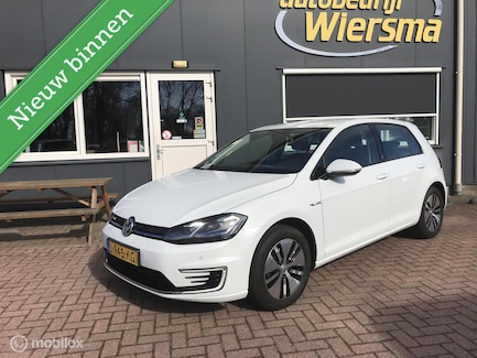 Volkswagen E-Golf 0