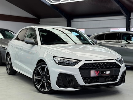 Audi A1 0
