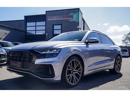 Audi SQ8 0