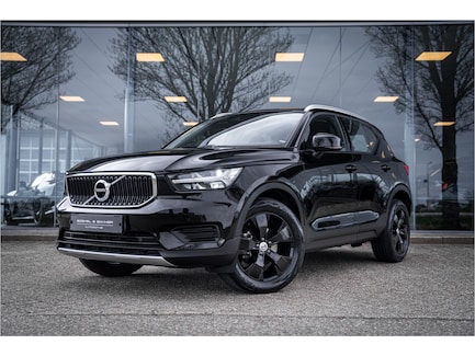 Volvo XC40 0