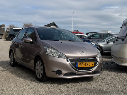 Peugeot 208 0