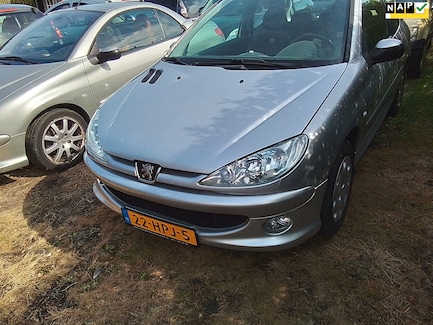 Peugeot 206 0