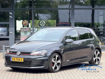 Volkswagen Golf 0