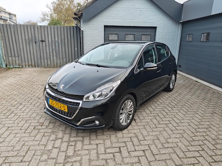 Peugeot 208 0