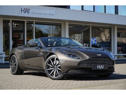 Aston Martin DB11 0