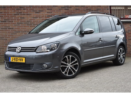 Volkswagen Touran 0