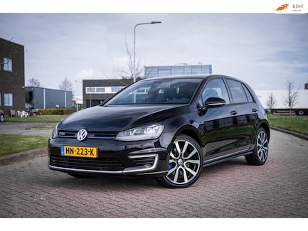 Volkswagen Golf 0