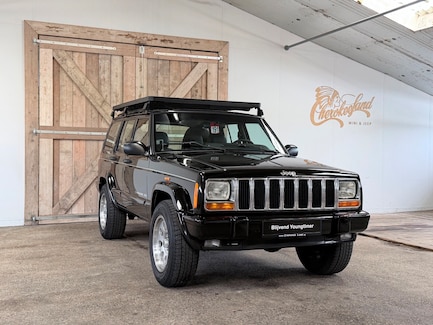 Jeep Cherokee 0