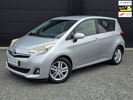 Toyota Verso-S 0