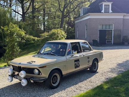 BMW 2002 0