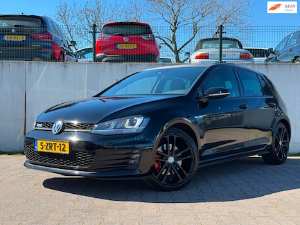 Volkswagen Golf 0