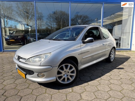 Peugeot 206 0