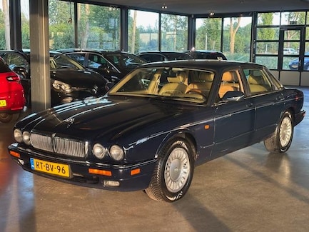 Jaguar Sovereign 0