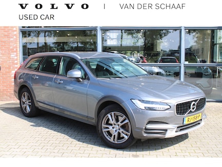 Volvo V90 Cross Country 0